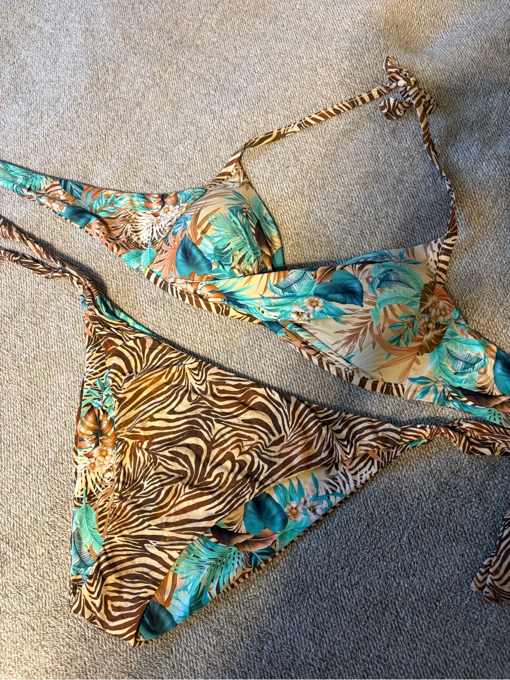 Calzedonia Women’s Tropical Print Bikini Set